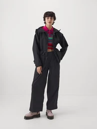 ALPHA INDUSTRIES Kapsáče černá