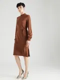 Elegantní svetrové šaty image