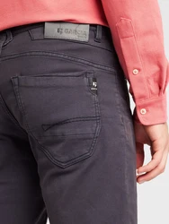 GARCIA Jeans und Shorts schwarz