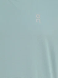 On Funktionsshirt 'Core' hellblau