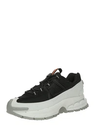 Sneaker 'VOMERO ROAM' schwarz / wei