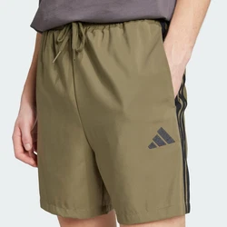 Adidas Sportswear Essentials Chelsea Shorts oliv / schwarz