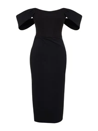 Koktejlové šaty černá