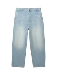 Jeans hellblau