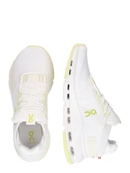 On Sneaker 'Cloudnova 2' gelb/pastellgelb/weiß