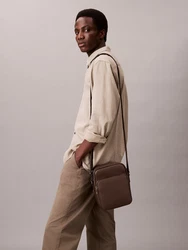 Calvin Klein Umhängetasche dunkelbraun