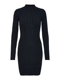 Úpletové šaty černá