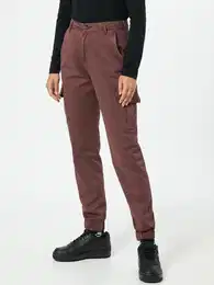 Urban Classics Kapsáče červená třešeň