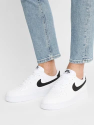 Nike Sportswear Sneaker 'AIR FORCE 1 07' schwarz/weiß