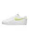 Nike Sportswear Nizke superge ''''Blazer''''  rumena / bela