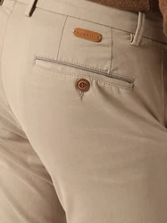 bugatti Hose dunkelbeige