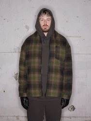 ABOUT YOU x Rewinside Jacke Adrian ocker/grün/schwarz