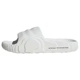 Oblečení bílé a černé Adidas Originals image