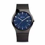 BERING Herren Analog Solar Collection Armbanduhr Schwarz