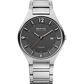 BERING Herren Analog Solar Collection Armbanduhr
