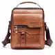 Umhängetasche Herren Schultertasche Herrentasche Klein Vintage PU Leder Crossbody Herren Tasche Umhängen Handtasche Männer für Arbeit, Schule, Alltag (Hellbraun)