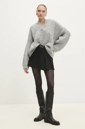 Pulover z volno siva barva