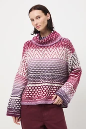 Pulover s primesjo volne