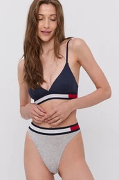 Modrček mornarsko modra barva,