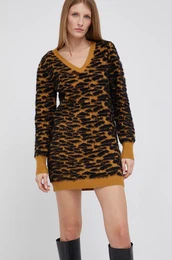 Obleka rumena barva,