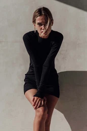 Obleka MUUV. Ready Or Not