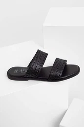 Usnjeni natikai enski, rna barva