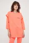 Oranžen oversized pulover image