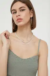 Bombaen top zelena barva
