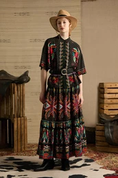 Srajca enska, rna barva