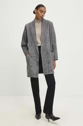 Pla enski, rna barva