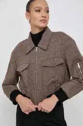 Volnena jakna bež barva