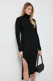 Volnena obleka črna barva