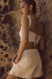 Usnjene kratke hlae enski, bela barva