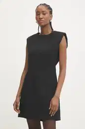 Haljina boja: crna, mini, uska