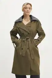 Bombani pla zelena barva