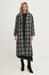 Pla enski, rna barva