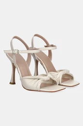 Usnjeni sandali be barva