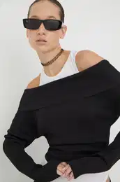 Pulover enski, rna barva