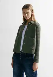 Kurzjacke , Damen, Gr. XXL (46), grn (dynamic khaki), Stoff, 84% Polyester, 14% Viskose, 2% Elasthan, Strukturmuster, casual, normal normal, ohne Ausschnitt, Langarm Bndchen, Jacken, mit aufgenhten Taschen