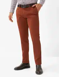 Chinohose Style EVEREST Gr. 110, Normalgren, rot (rotbraun) Herren Hosen