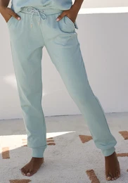 Sweathose , Damen, Gr. 44/46, N-Gr, grn (mint), Sweatware, Obermaterial: 60% Baumwolle, 40% Polyester, unifarben, bedruckt, modisch, bequem lang, Hosen, Loungehose mit seitlichen Taschen und kleinem Druck, Loungewear