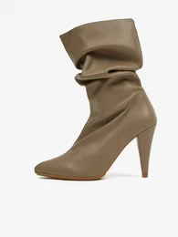 Beige low boots