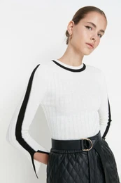 enski pulover Slit detailed