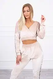 Velurov souprava s npisem Queen bov