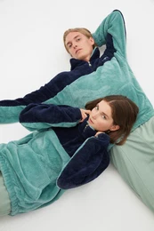 Blue Unisex Oversize/Wide-Fit Color Block Minimal Embroidery Warm Plush Sweatshirt