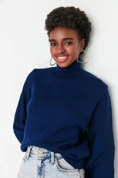 enski puli Knitted