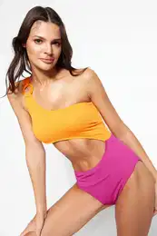 Dmsk plavky One-piece