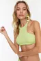 Bikini majice z visokim ovratnikom image