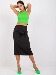 <p>Model je na fotce XS/S. Vka modelky 178 cm, vha 58 kg. Boky 90 cm, pas 62 cm, hrudnk 82 cm.