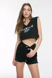 ern roztrhan mini dnov ortky